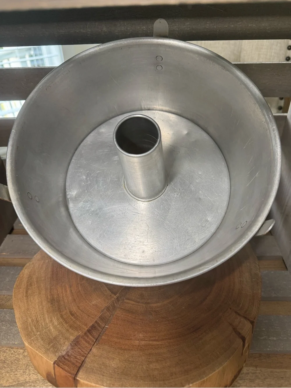 Vintage Aluminum Angel Food/Tube Cake Pan - Silver